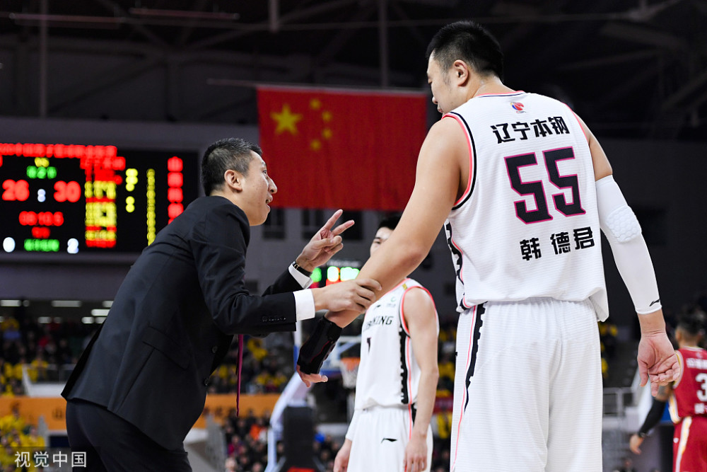 岭南暴熊队对阵关东雪豹队，冲浪超级杯险胜，内线统治篮板——回归即成焦点(辽宁本钢vs广东华南虎5月6日录象最新)